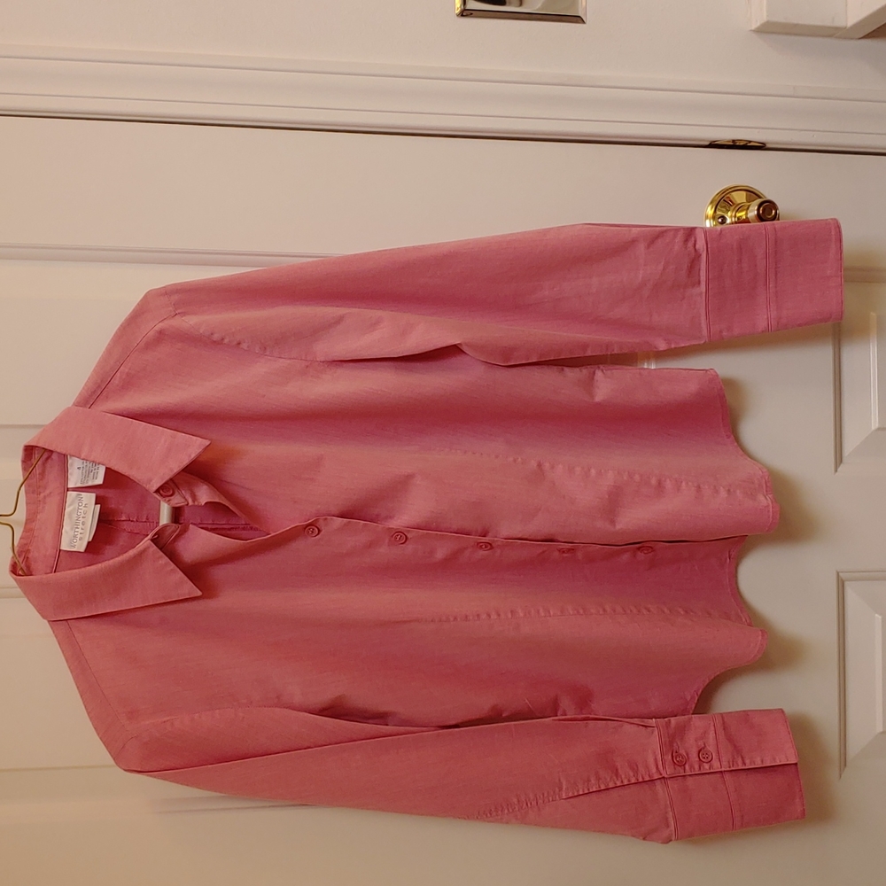 Worthington fitted pink blouse